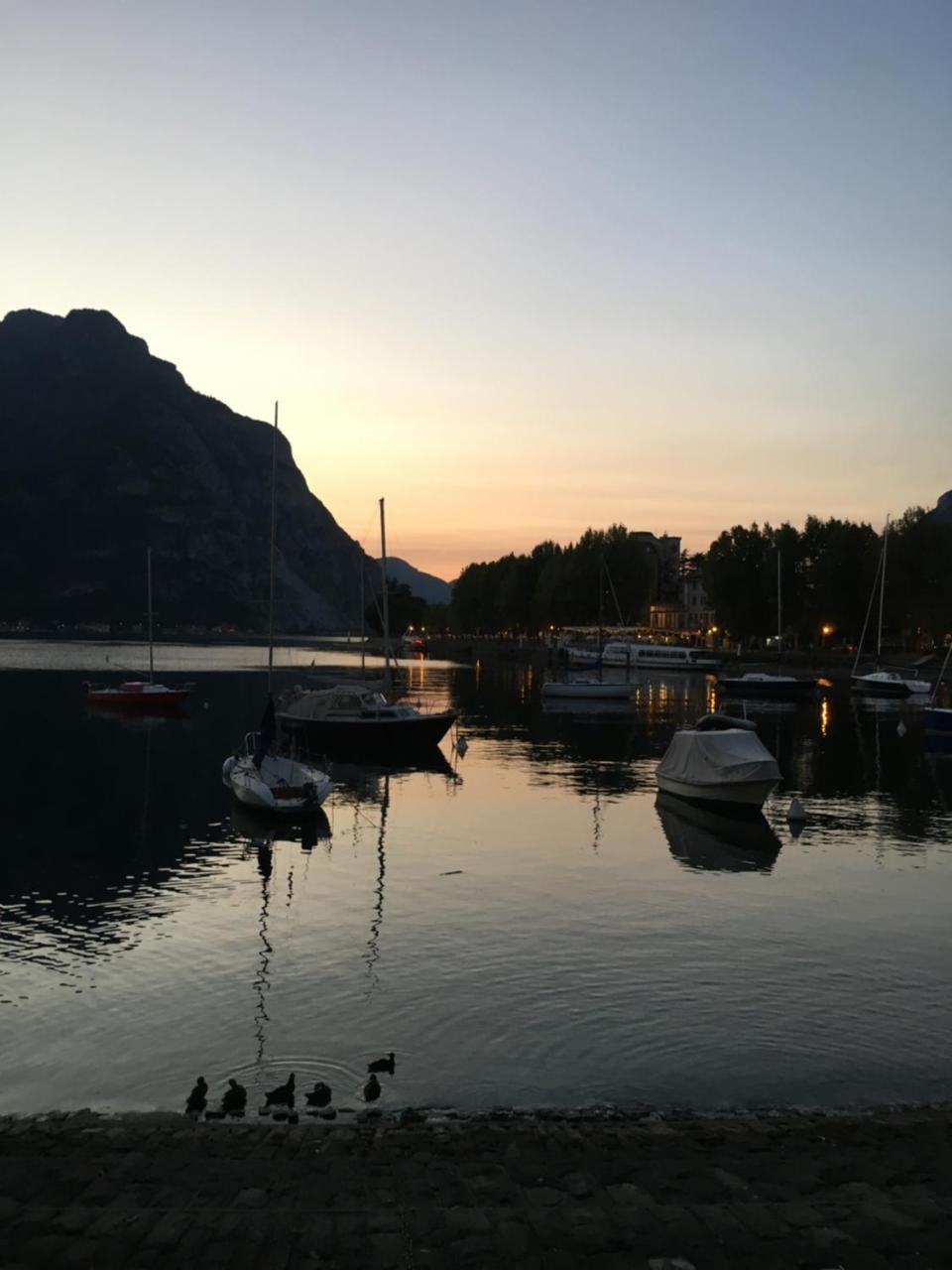 Jules Place Lecco Bagian luar foto